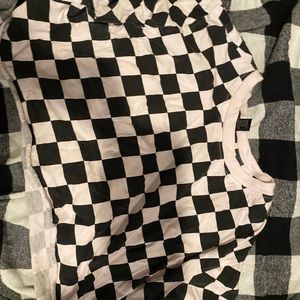 chekered crop top